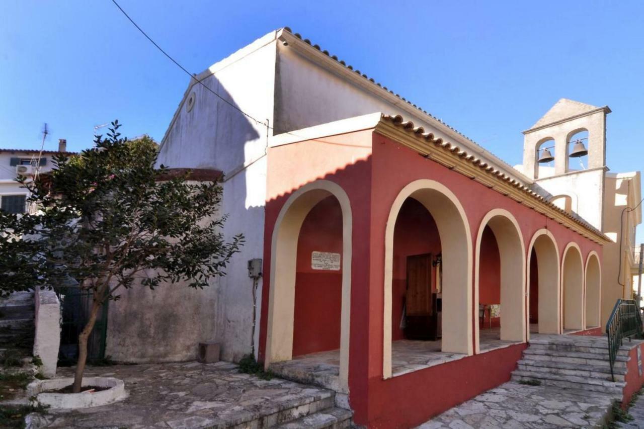Studios Costas Mantouki Exterior photo